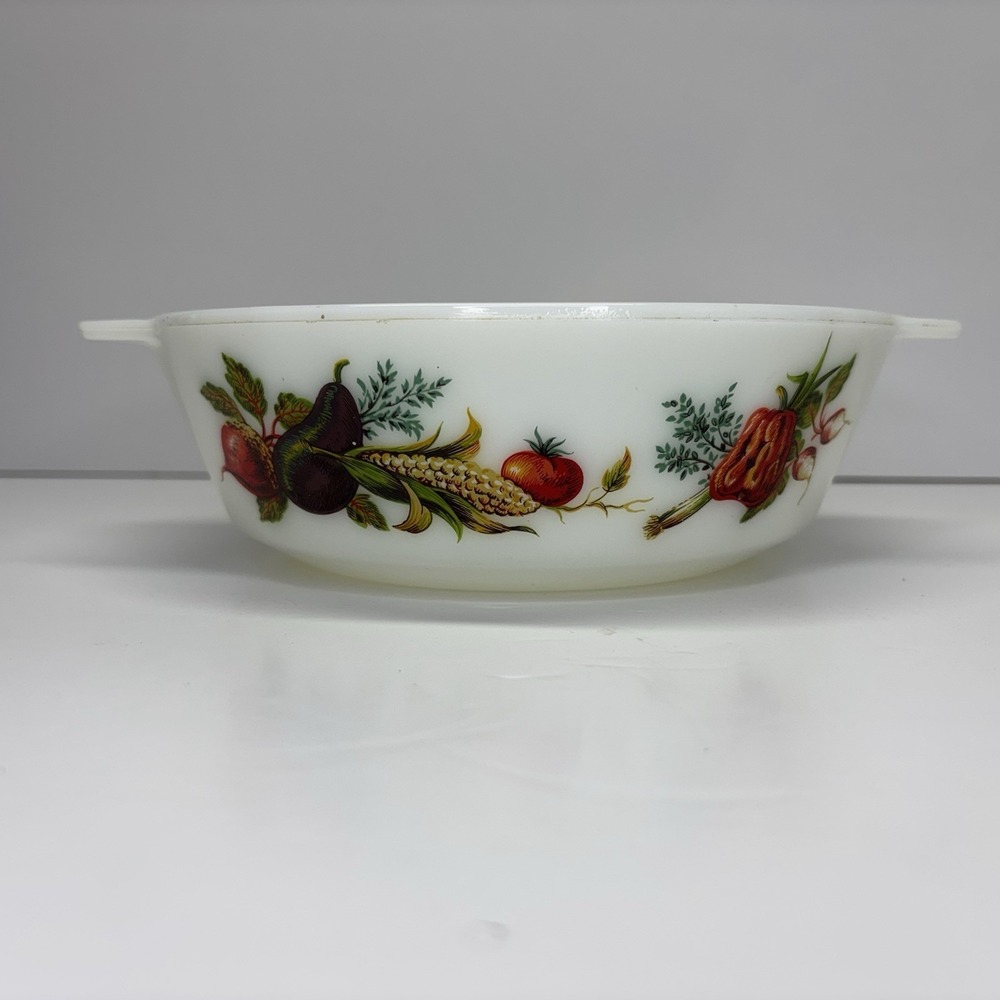 MINT Vintage 1960s‎ JAJ/Pyrex Milk Glass Garden Vegetable Casserole England